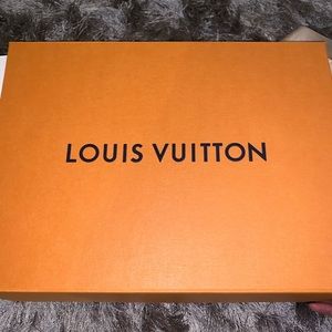 Louis Vuitton crossbody bag
